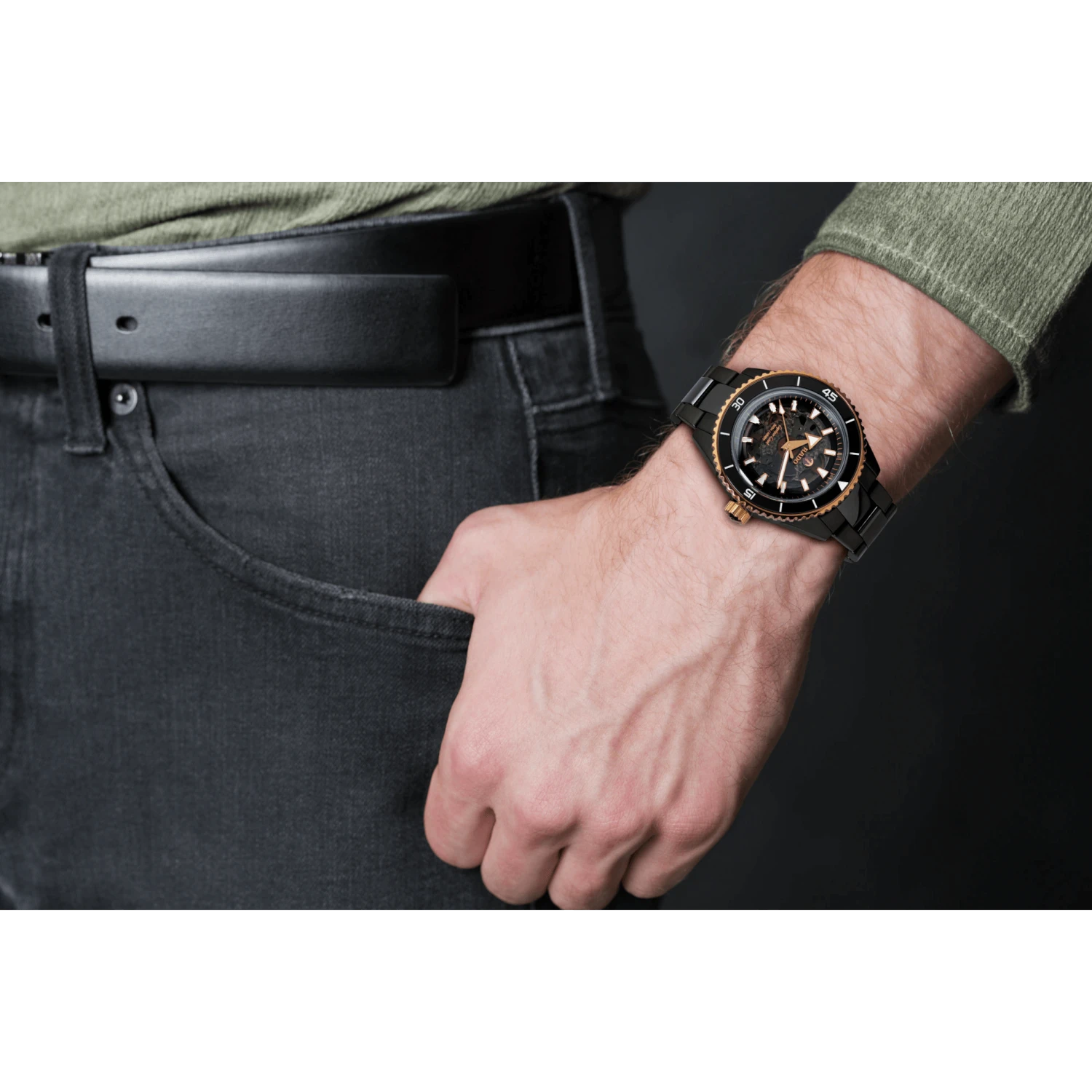 Rado Captain Cook High-Tech Ceramic 43Mm Black Dial 4 Rado Captain Cook High-Tech Ceramic 43Mm Black Dial - Afbeelding 4